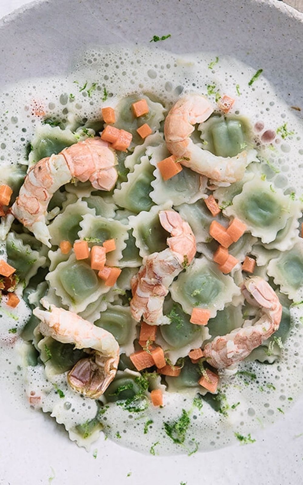 Ravioles de Langoustines Sauce au Champagne