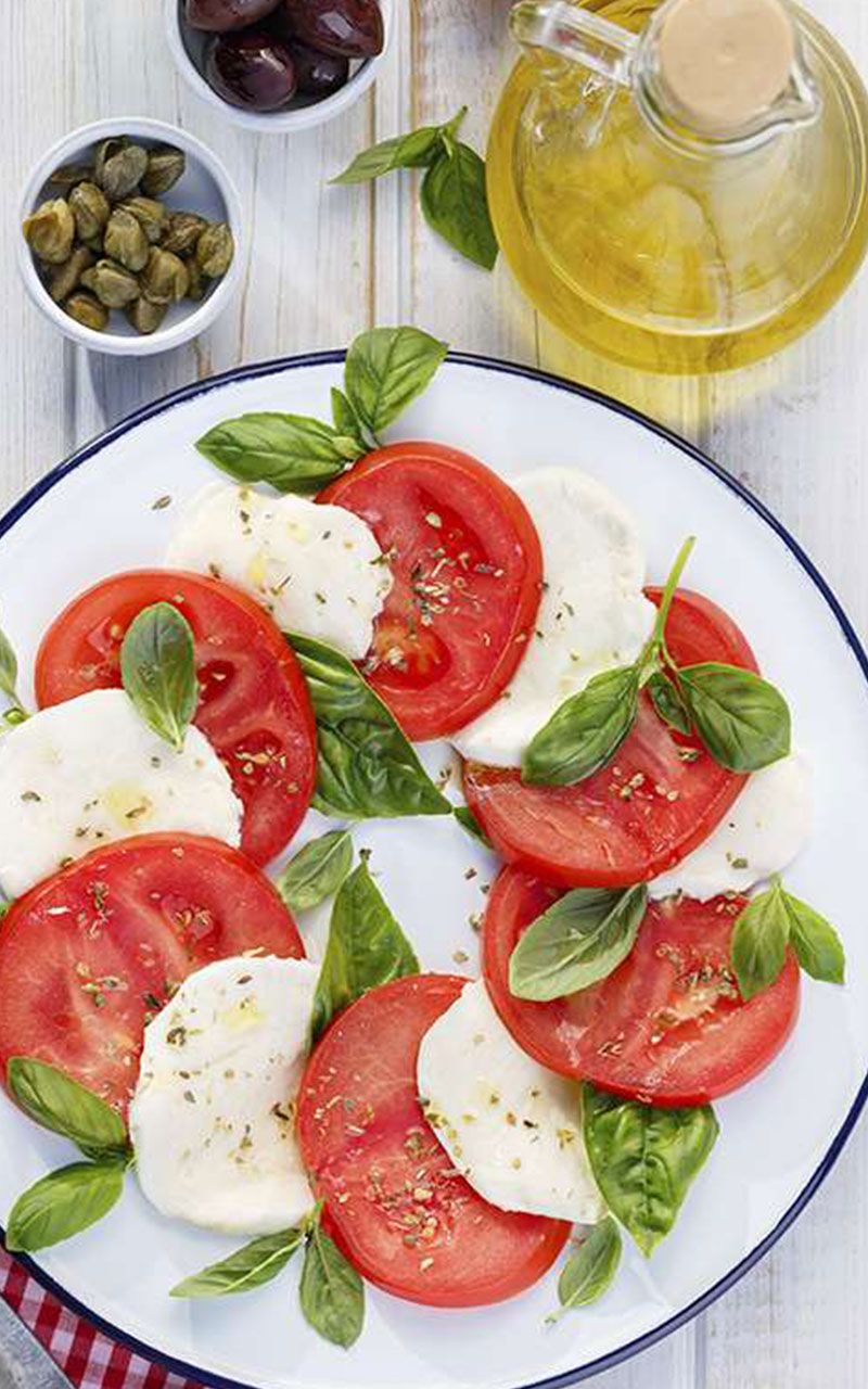 Salade Caprese avec mozzarella di Bufala